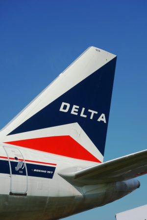 Delta, Airplane